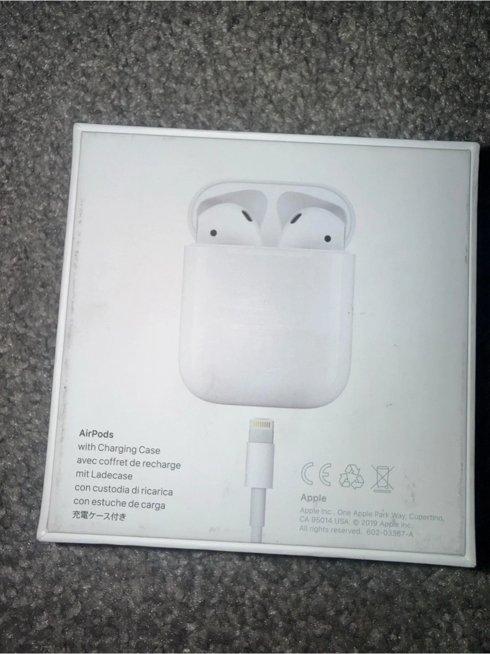 Apple White AirPods with Charging Case Retail Box